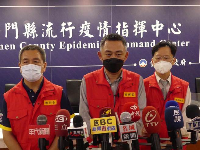 金門縣長楊鎮浯確診解隔，今天下午親上直播台說明最新疫情狀況。（縣府提供）