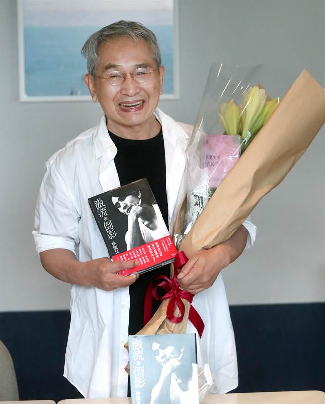 云门舞集创办人林怀民除了编舞，还擅长写作，14岁时发表第一篇小说，21岁出版小说《蝉》，是早慧型的作家。（郑任南摄）