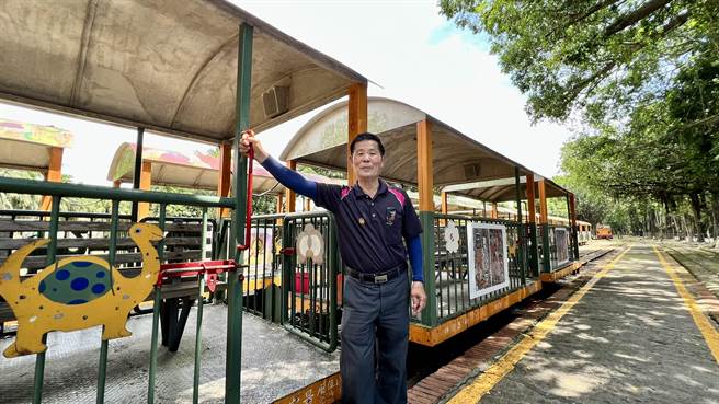 有人劝他退休后应在家享清福，但源于对铁道的热爱，让詹永瑞直说「倘佯在田野之间，反而更快活！」（张毓翎摄）