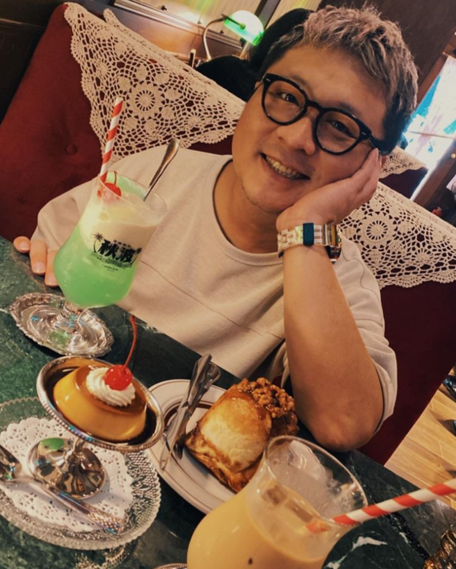 纳豆分享吃美食的照片，看起来状况很不错。（图／IG@纳豆）