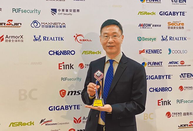 中華資安國際榮獲首屆「COMPUTEX Best Choice Award 資安服務獎」；圖為中華資安國際總經理洪進福。圖／業者提供