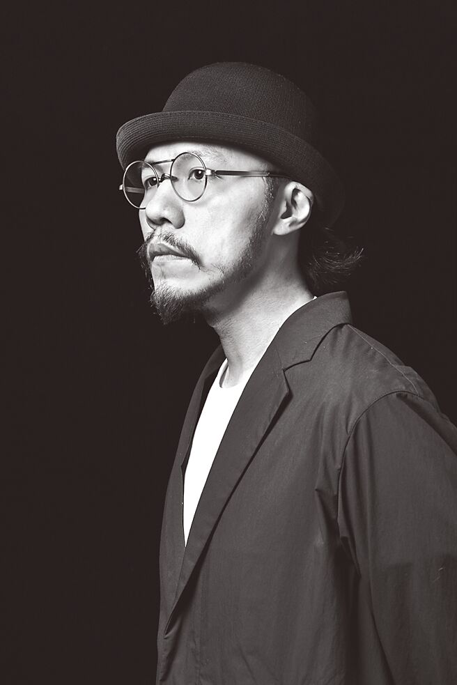 官方网站主要设计师方序中。（君梵提供）