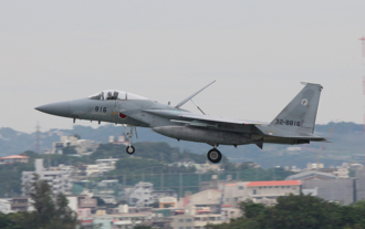 日本年初F-15墜海 失事原因疑空間迷向
