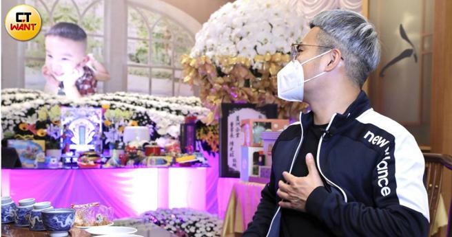 芦洲3岁童孟孟上月因新冠确诊併发脑炎逝世，孟孟父亲心如刀割，伤痛至今仍难以平復。（图／林士杰摄）
