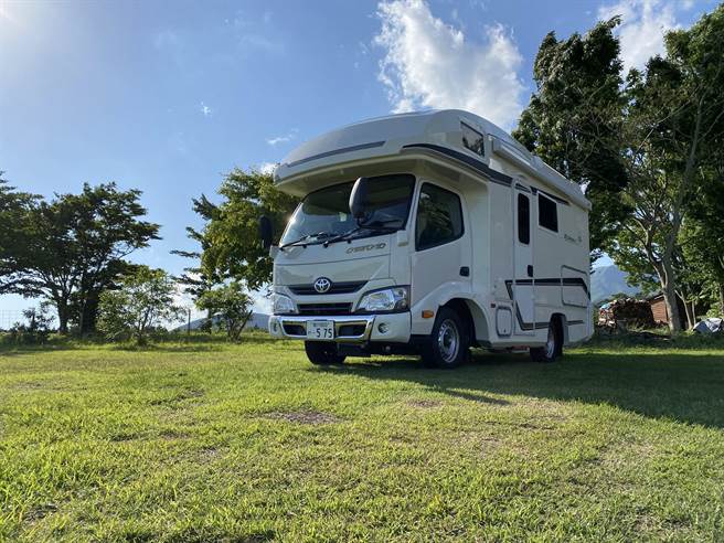 DOMO旅游集团订购露营车，初期投入北海道旅游，并预计2023年后陆续开点冲绳、九州。（DOMO旅游集团提供／陈佑诚传真）