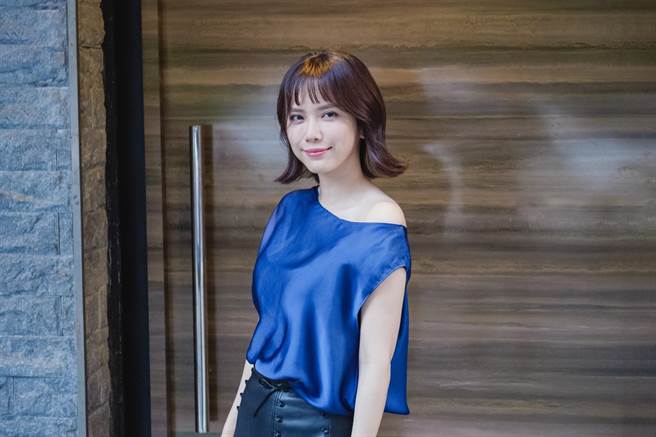 方語昕飾演女警。（TVBS提供）