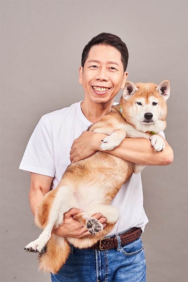 国民党高市前新苓议员黄绍庭表示，选举不是只剩这半年，而是检视过去3年多来的服务及政绩，自己会全力固桩、监督市政。（柯宗纬翻摄）