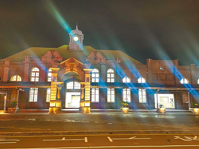 新竹大車站綜合規畫報告已完成送交通部審議，10月更將施做先導工程，市議員要求市府舉辦說明會或公聽會，讓市民表達意見。（陳育賢攝）