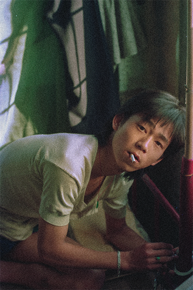 《少年吔，安啦！》中17岁的顏正国。（牵猴子提供）