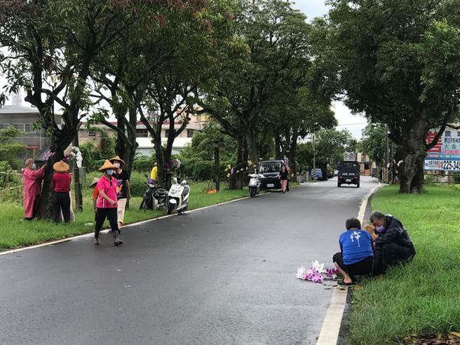 民眾走访这几个社区时，可驻足观赏志工们的种植成果。（白河区公所提供／张毓翎台南传真）