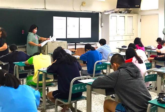 新北国中会考补考设有新北高中及清水高中2个考场。（新北市教育局提供）