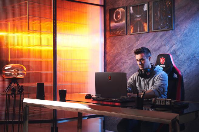 MSI的Titan GT系列新机「Titan GT77电竞笔电」，细节将于下周二（7日）凌晨1点举办「MSIology: 引领风潮 创造巅峰」线上发表会上公布。（MSI提供）