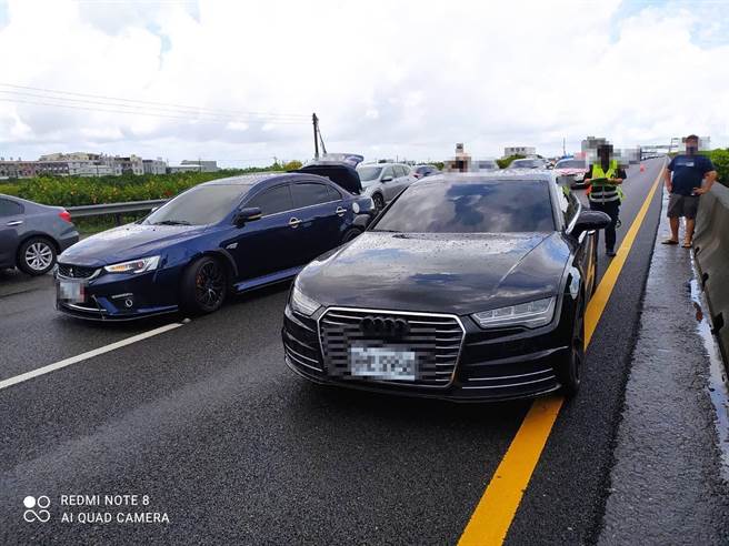 国道1南向麻豆段上午连续发生3起交通事故，7车追撞。（国道警第4公路警察大队提供／刘秀芬台南传真）