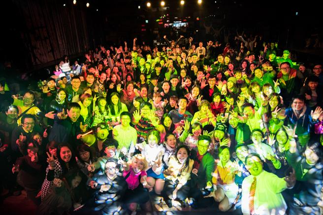 徵婚起笑观眾合影。(图/大好书屋提供)