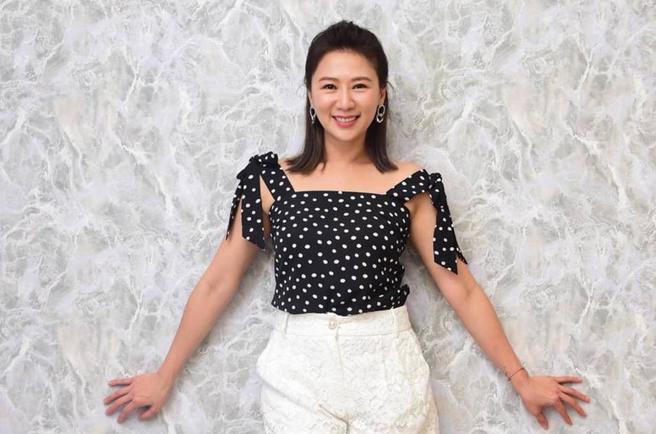 连静雯对生活充满热情现成斜杠女王。(图/翻摄自「连静雯joanne lien」脸书)