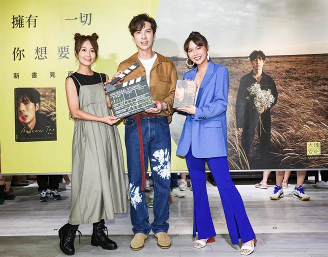 陈势安今迎接生日，《全明星》战友黄沐妍、林昀希惊喜送上蛋糕。（罗永铭摄）