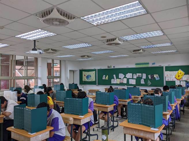 國中會考補考今明2天舉辦，桃園首日無違規事件。（翻攝照片／蔡明亘桃園傳真）