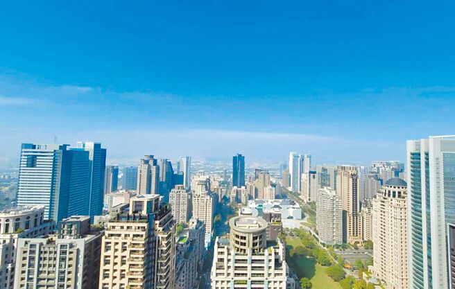 近年来涨幅有限的七期，在外围重划区齐涨的强劲挤压效应下，各界目光重新聚焦。（王莫昀摄）