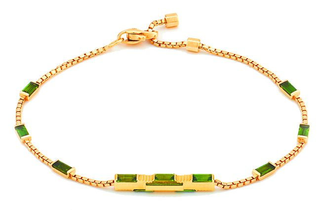 GUCCI Link to Love系列绿碧玺18K黄金手炼，10万2800元。（GUCCI提供）