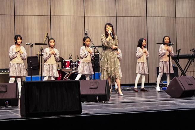 新竹县客家新曲奖及客语民谣歌词奖，即日起开始徵件。（罗浚滨摄）