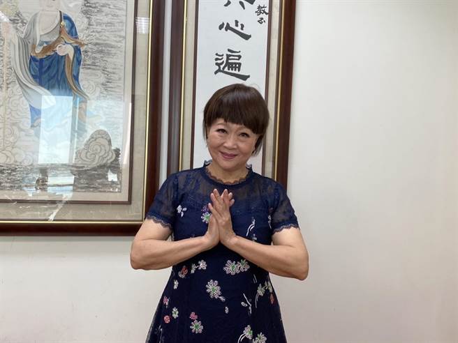 张琪受邀主持《如是我闻》访问净耀法师。（土城慈法禅寺提供）