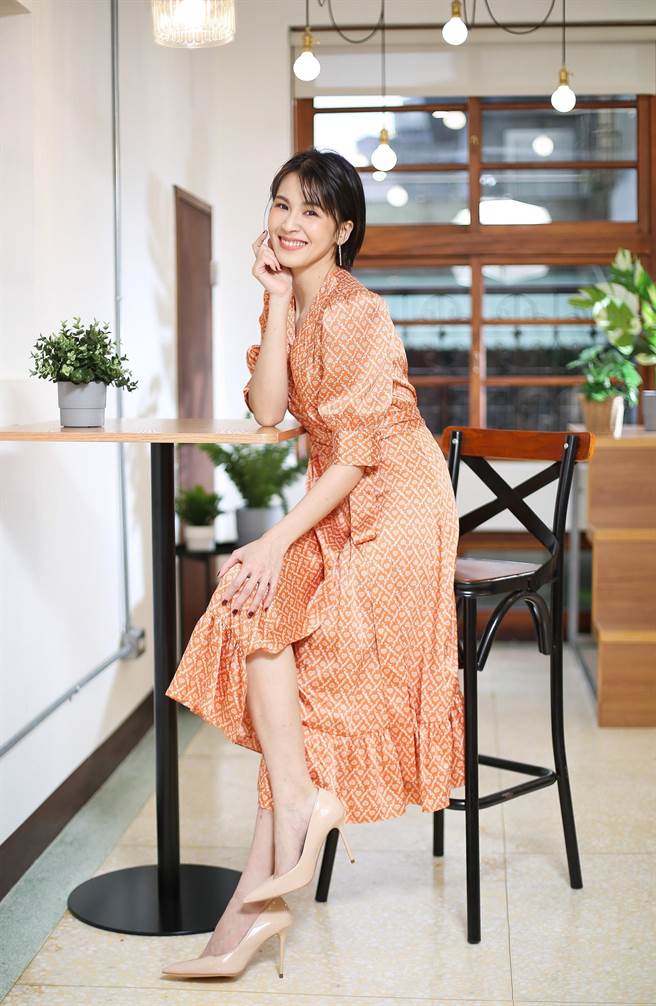 曾沛慈散发新婚小女人的幸福甜蜜。（陈俊吉摄）