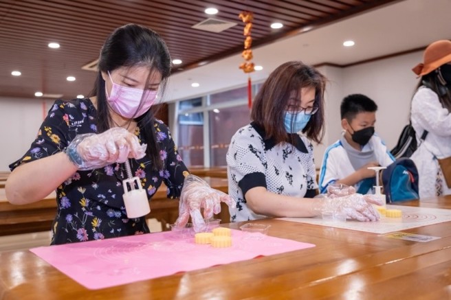 绿豆糕制作体验。(图／主办单位提供)