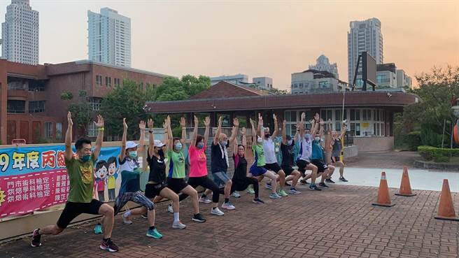 硅品公司有20个社团，大多是各类运动型社团，让员工兼顾工作与生活。（硅品公司提供）