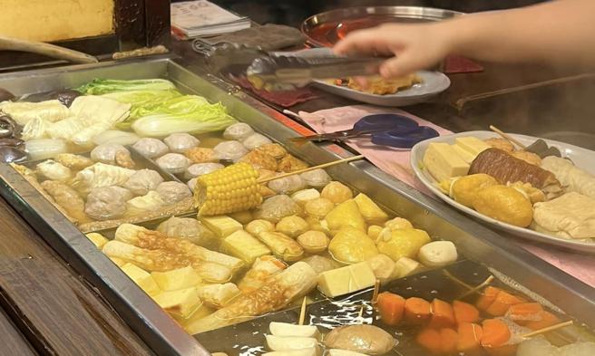 樊祥麟》淡水特色小吃 四叶关东煮。(图/爱传媒提供)