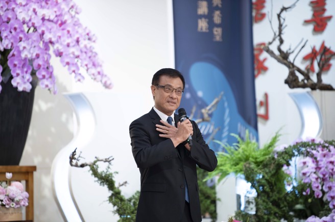 苏嘉全5月底就任台湾日本关系协会会长，他说：「未来将继续努力深化台日友谊。」(图/佛光山惠中寺提供)