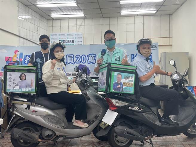 立委赖香伶替外送员发声，合作的外送箱广告也亮相。（吕筱蝉摄）