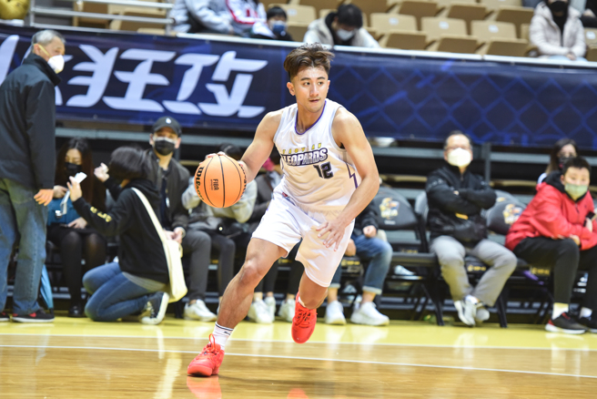 桃园云豹杜誉城动刀治疗膝伤，盼下季开打前可以归队。（桃园云豹提供）