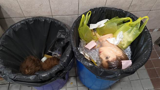 樹德科大校園垃圾桶發現人頭？經仔細查看，原來是美髮人頭模型。（翻攝照片／林瑞益高雄傳真）