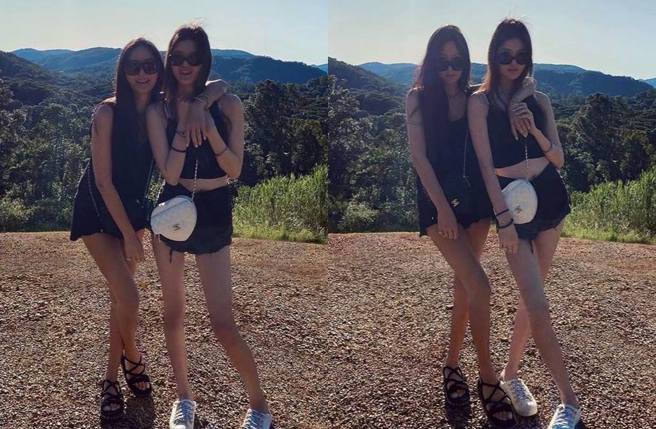 孫芸芸和女兒大秀美腿，宛如雙胞胎。(圖／取自孫芸芸IG)