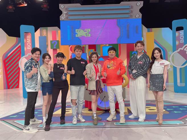 婷婷日前录制《欢乐智多星》，被主持人胡瓜问到「我们有超过10年没见了吧！」（婷婷提供）