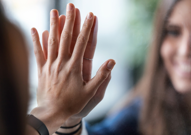 原PO詢問哪任前男友印象最深時，女友僅表示以前愛玩，讓他相當疑惑背後意思。(示意圖/shutterstock)