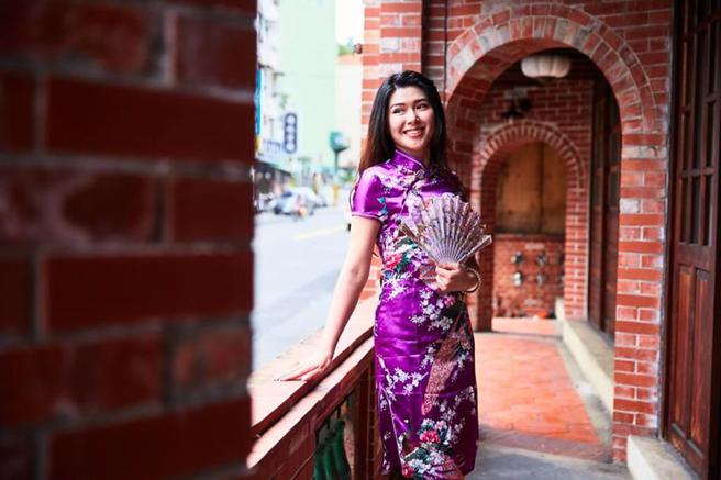 深坑老街旗袍旅拍。　图：新北市政府观光旅游局／提供