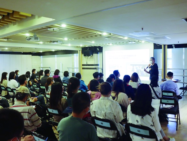 人們可透過臺北青年職涯發展中心或其他職涯諮詢單位舉辦的活動，習得職場技能或重整職涯腳步。（圖／臺北青年職涯發展中心）