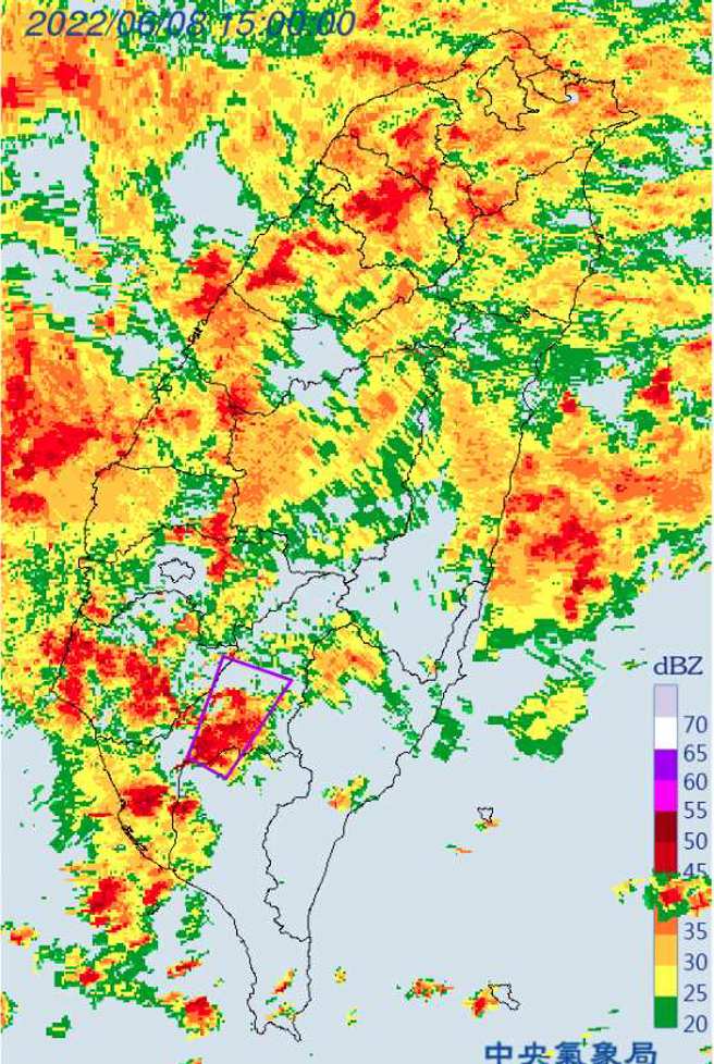 南部有大雷雨。(氣象局提供)