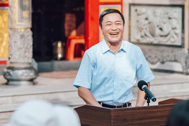 飾演白院長的湯志偉很榮幸參與這部好戲。（公視提供）