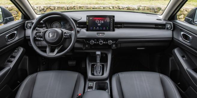 HONDA HR-V S+勁化版儀表控台。（陳大任攝）