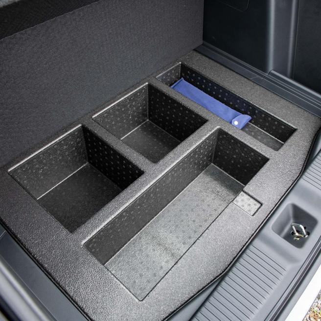 HONDA HR-V S+勁化版行李廂下方置物空間。（陳大任攝）