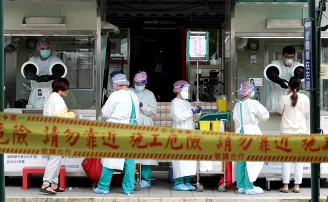 彰基醫院去年起，陸續有10名醫師被無預警「被離職」，律師呂秋遠表示，主治醫師並沒有受到勞基法保障，在法律上也無法替自己伸張。（圖／示意圖，記者黃世麒攝影）