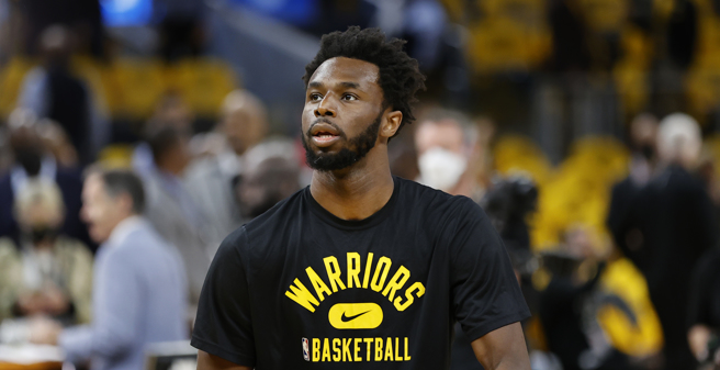 威金斯在总冠军赛场上并未穿代言的匹克球鞋(美联社资料照)