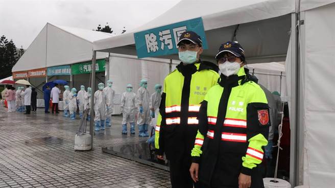 北荣自由广场「车来速」防疫急门诊今日完美落幕。（北荣提供）