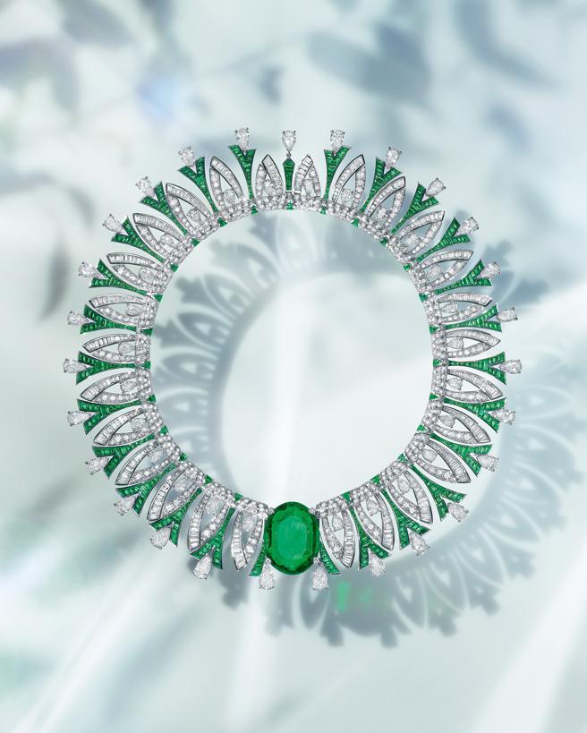 宝格丽Eden The Garden of Wonders系列Tribute To Paris祖母绿项炼，主石是一颗35.53克拉椭圆形哥伦比亚祖母绿。（BVLGARI提供）