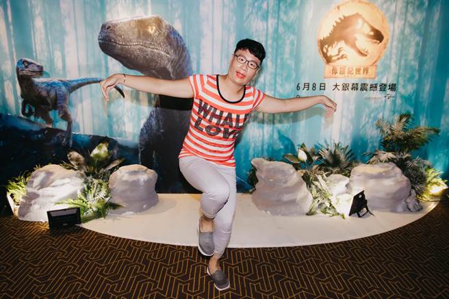 網紅阿翰扮演「阮月嬌」出席上映派對。（UIP提供）