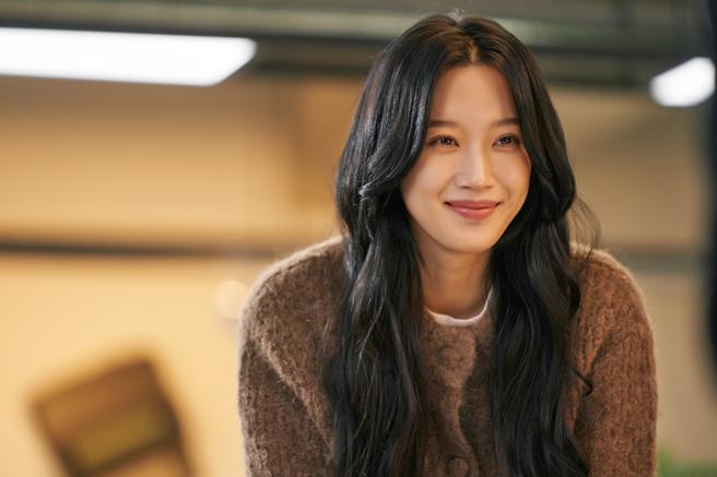 文佳煐自曝和《尽情吃 用力爱》中饰演的多贤一样会吃。（Disney+提供）