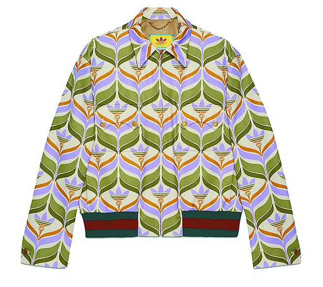 adidas x Gucci多色印花外套，11萬1100元。（Gucci提供）