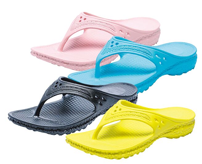 爱买母子鱷鱼抗菌蚵技神速y拖，6月14日前特价490元。（爱买提供）